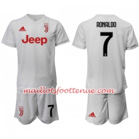 Maillot/Tenue Juventus RONALDO 7 Enfant Exterieur 2019/2020
